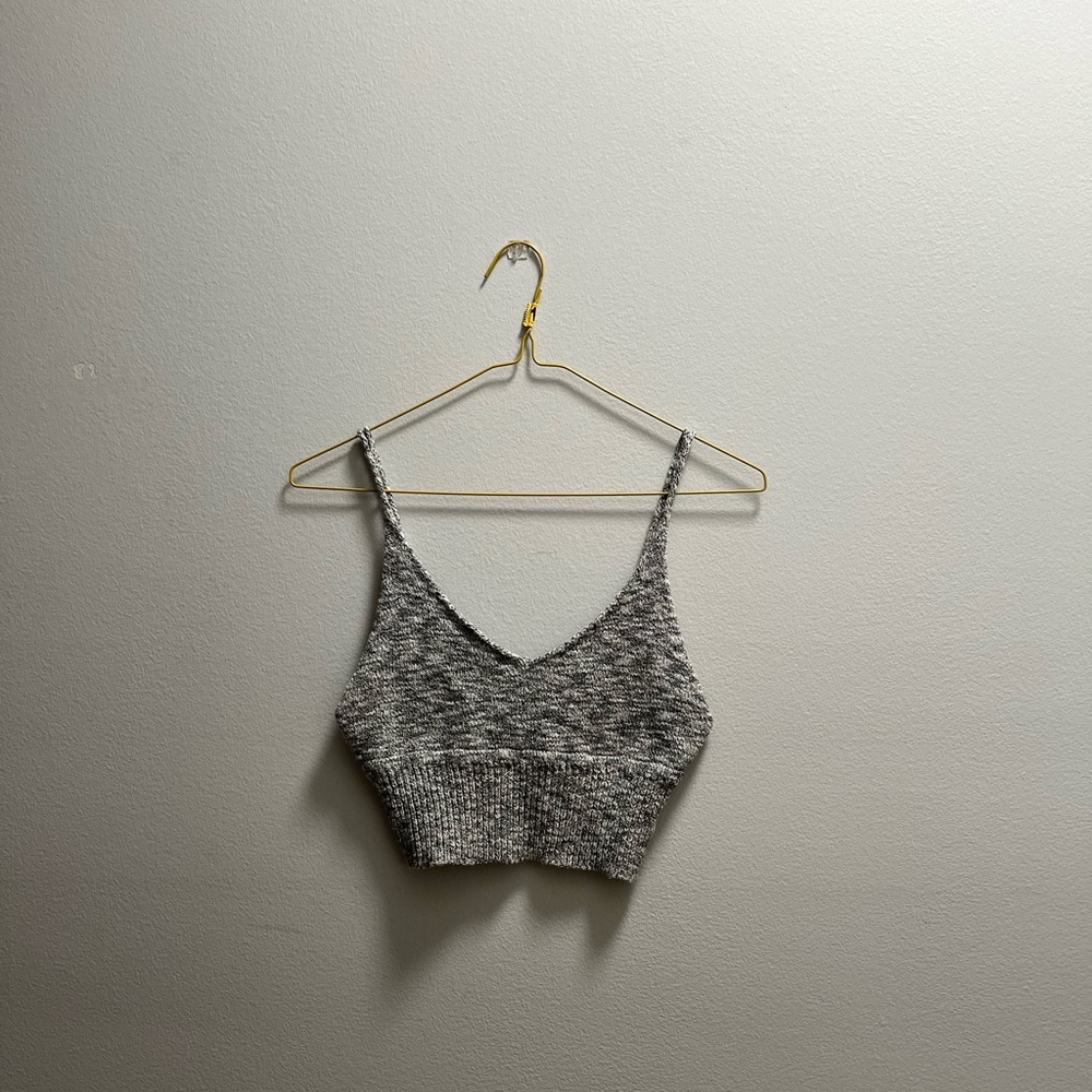 Grey knit style crop top